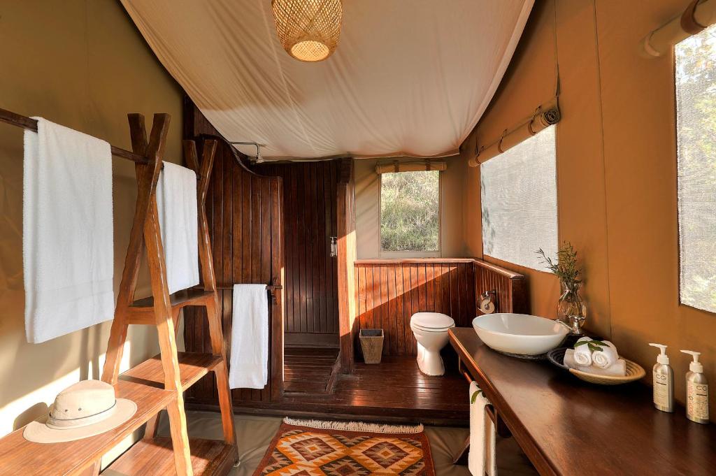 Entumoto Tented Safari Camp image 4